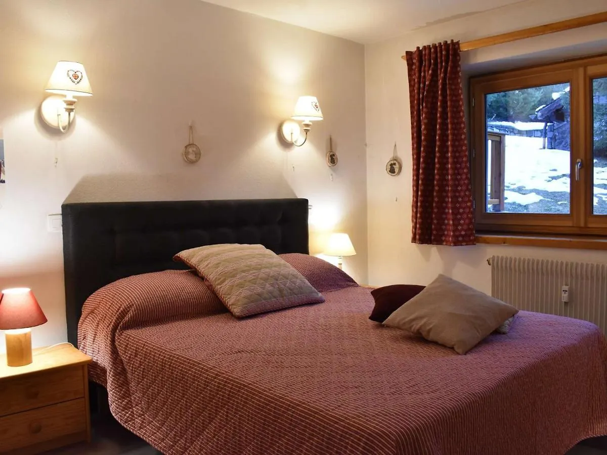 Appartement Chaleureux Avec Terrasse, A 250M Des Pistes - Meribel, Animaux Acceptes - Fr-1-180-344 شقة